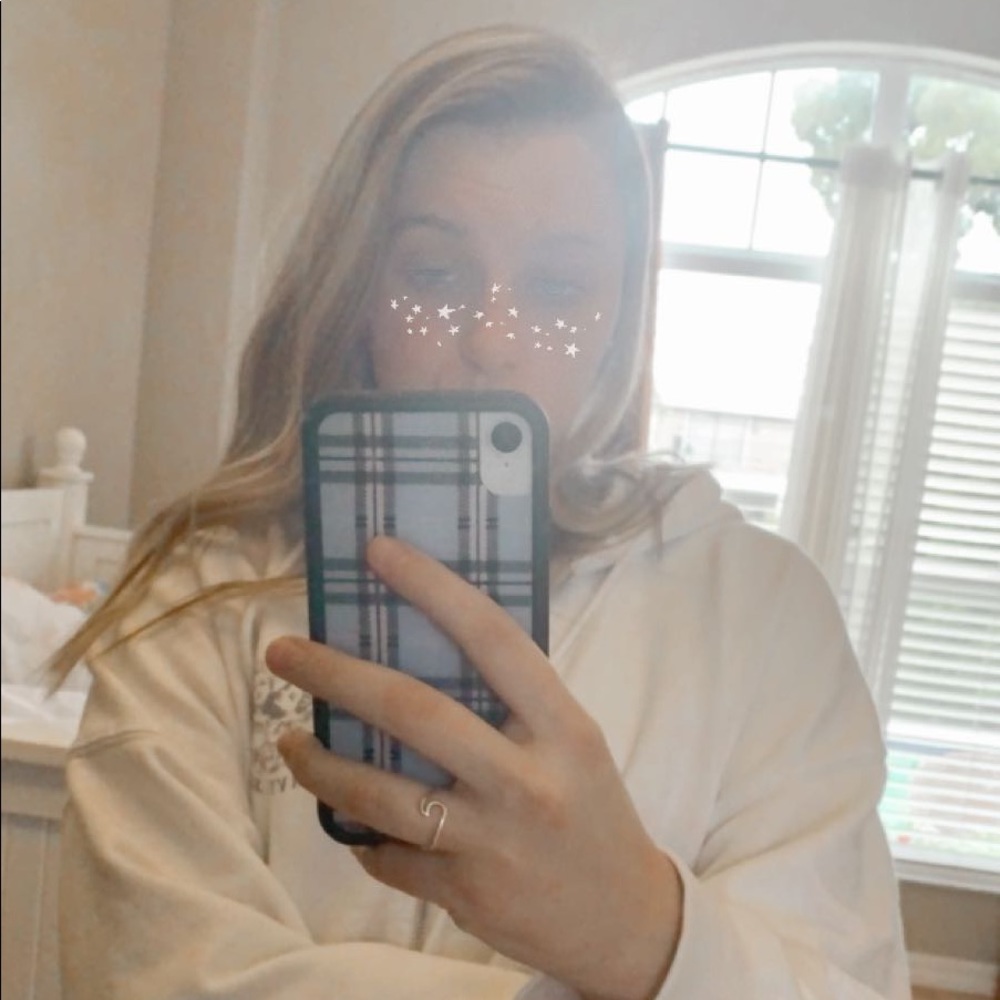 Meet your Posher, Skylar